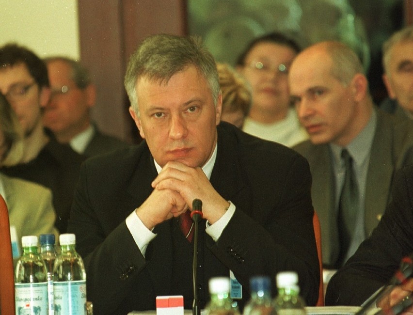 Tadeusz Krzakowski ponownie prezydentem Legnicy, zobaczcie jak się zmieniał [ZDJĘCIA]