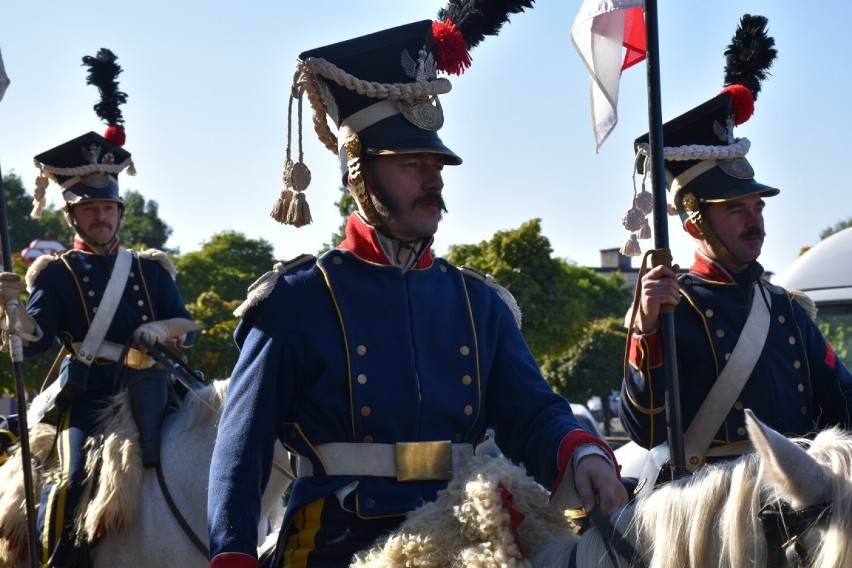 Koźminek przeniósł się do epoki napoleońskiej. Goszczą tutaj rekonstruktorzy z całej Polski. ZDJĘCIA