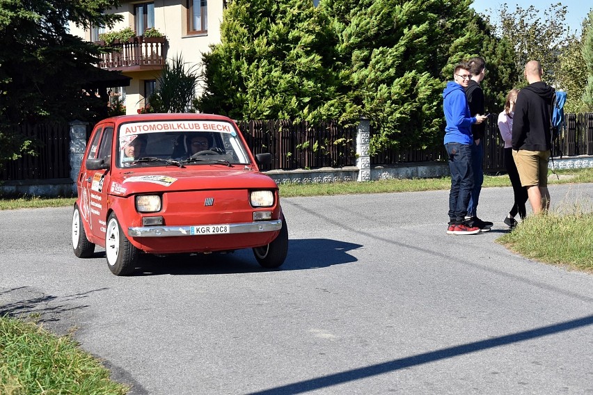 Libusza. Jesienny Super Sprint był  piątą rundą Mistrzostw Okręgu Rzeszowskiego. Na starcie stanęło ponad trzydzieści załóg