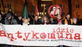 Idzie Antykomuna - marsz Ruchu Narodowego w Łodzi
