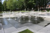 Zniszczona przez busa fontanna w Miejskim Parku w Limanowej znów działa. Koszt naprawy był wysoki