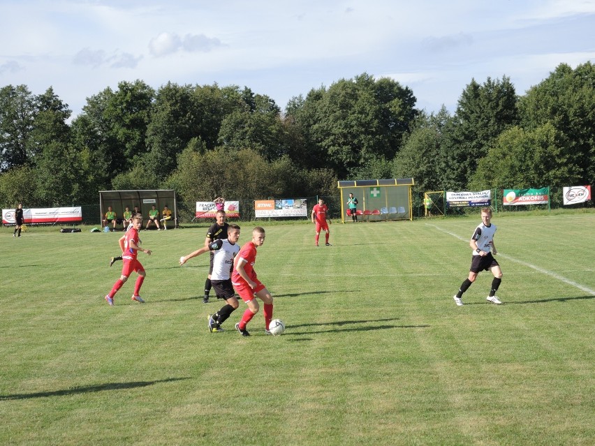 Start Miastko - Pogoń Lębork 1:1 (1:0). Artur Rzepiński...