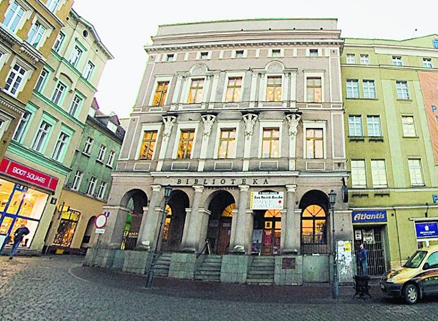 Wałbrzyskiej bibliotece grozi potężna zapaść finansowa
