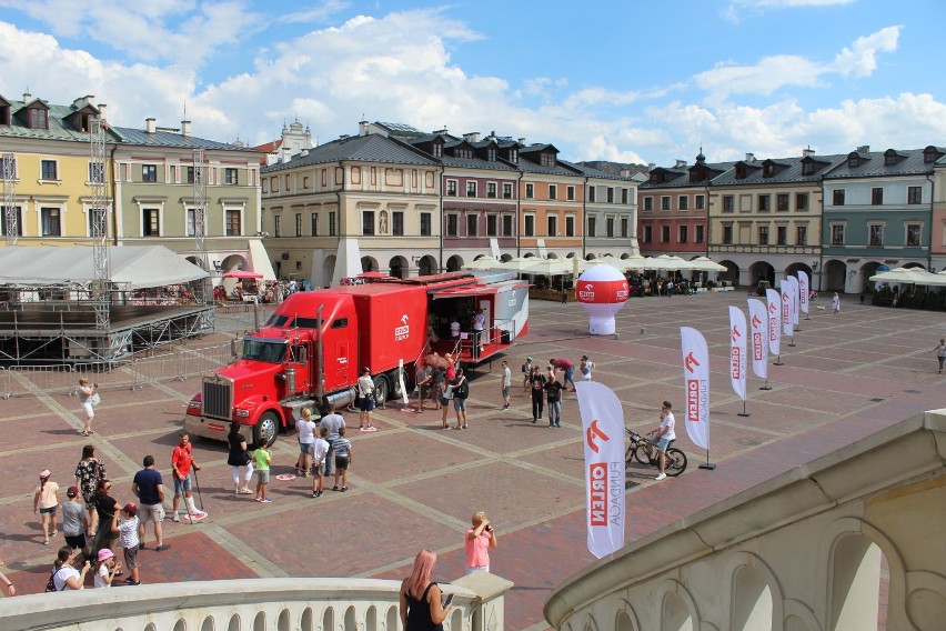 Ciężarówka promująca akcję „Wspieramy Polskę" w Zamościu. Zobacz zdjęcia