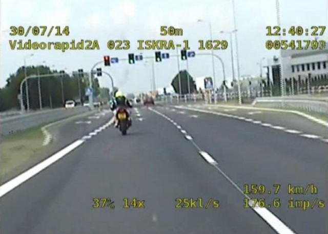 Pędził 170 km/h motocyklem. Nie miał prawa jazdy na motor