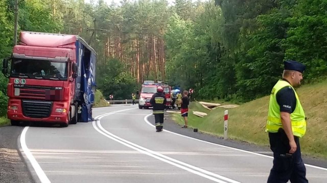 Droga krajowa z Miastka do Słupska jest zablokowana. Ruch wahadłowy