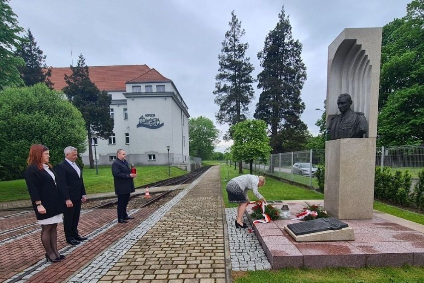 73. rocznica śmierci Witolda Pileckiego. Władze oświęcimskiej uczelni, której „ochotnik do Auschwitz” jest patronem, uczciły jego pamięć