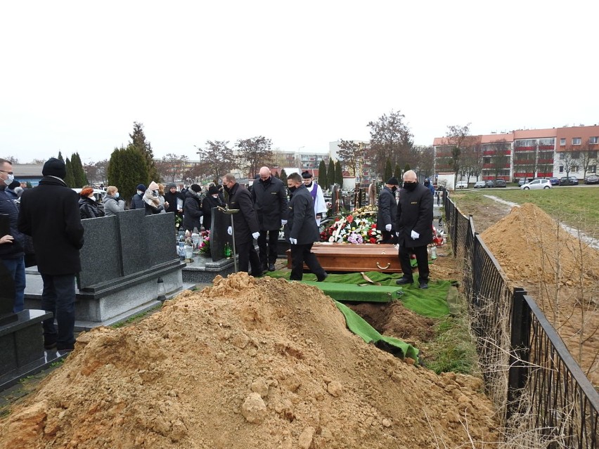 Ostatnia droga śp. Mariusza Giełguta. Towarzyszyli mu najbliżsi i przyjaciele [zdjęcia]