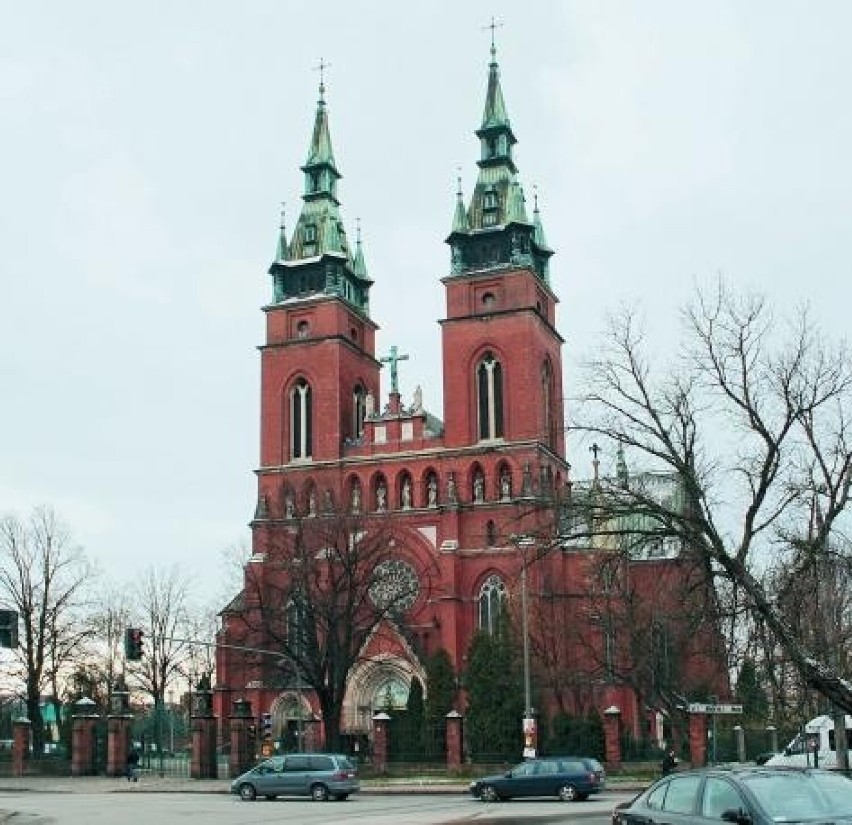 Kościół zbudowany w stylu neogotyckim w latach 1903–1913.