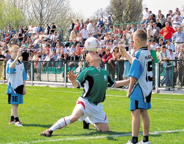 PZPN czeka, aż klub zmodernizuje trybunę główną na łowickimm stadionie