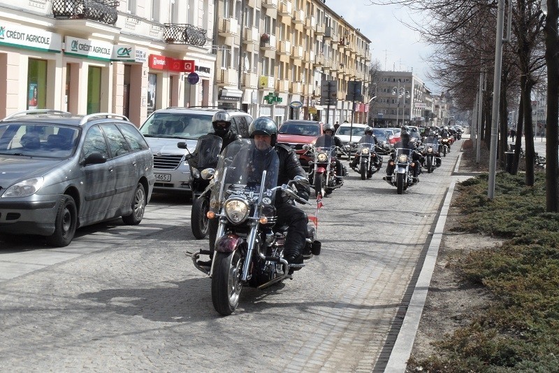 Częstochowa: Zlot Gwiaździsty motocyklistów na Jasnej Górze [ZDJĘCIA]