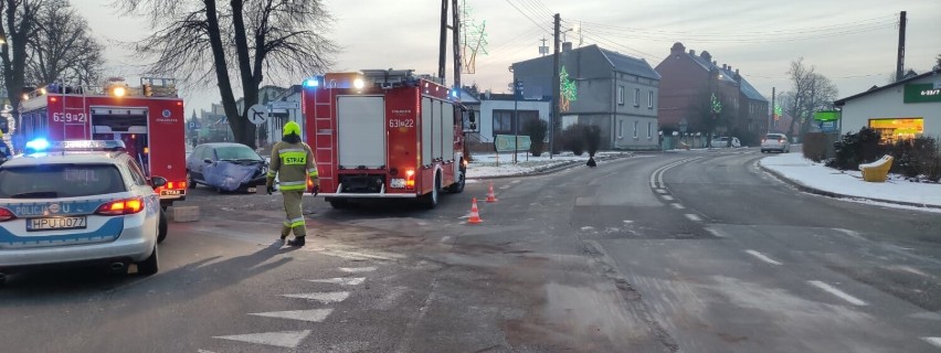 Mieścisko. Zderzenie samochodu osobowego i autokaru przewożącego dzieci 