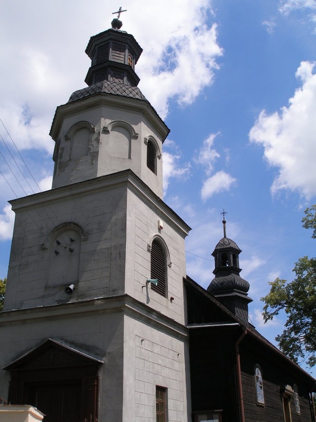 Kościół w Bugaju, prawdopodobnie zbudowany w wieku XVII, stanowi prawdziwe centrum życia kulturalnego oraz duchowego dla tutejszej ludności.  Fot. Tomasz Mazur