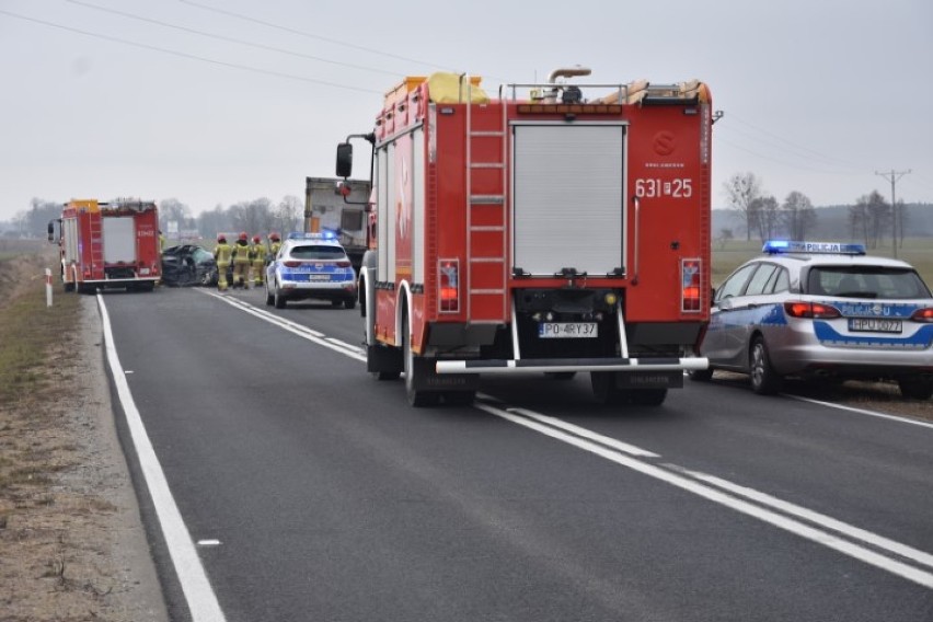 Wypadek na trasie 196! Droga pomiędzy Wągrowcem a Skokami w okolicy Wiatrowa była zablokowana. Jak doszło do zdarzenia? 