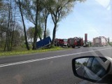 Śmiertelny wypadek na krajowej dziesiątce. Nie żyje kobieta, która jechała mercedesem