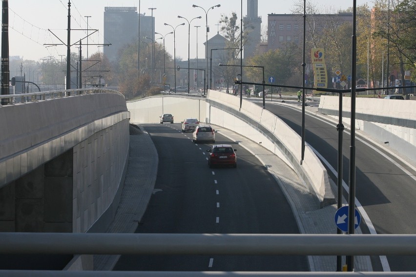 Trasa W-Z w Łodzi. Kierowcy mogą już korzystać z tunelu.