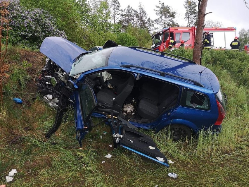 Wypadek w Pomieczynie. W akcji śmigłowiec Lotniczego Pogotowia Ratunkowego