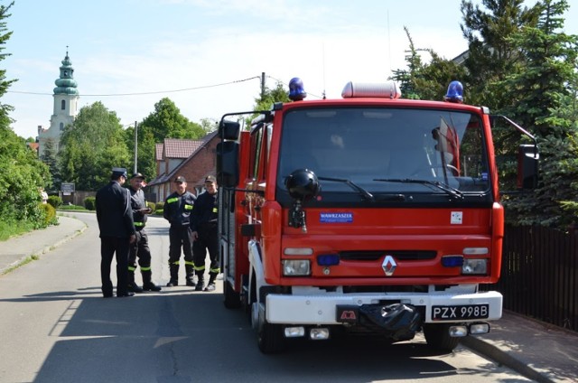 Strażacy z Dąbrówki Kościelnej otrzymali nowy samochód ratowniczo-gaśniczy