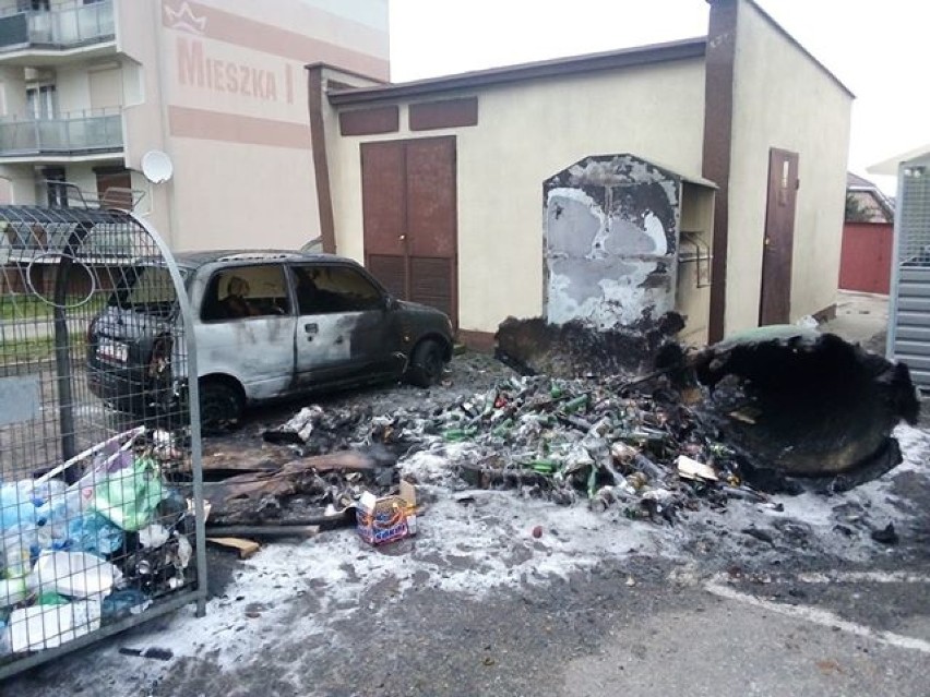 Tak się kończą nieodpowiedzialne sylwestrowe ,,zabawy": spalone auto i kontenery na śmieci