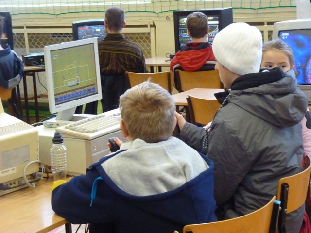 Fani starych gier komputerowych po raz drugi spotkali się w Koszalinie podczas Retro Game Show