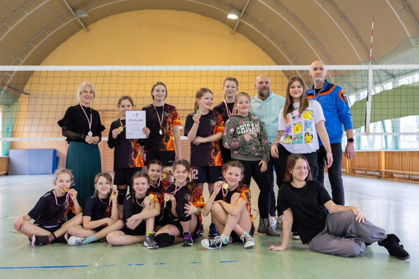 Mistrzostwa Gminy Łubowo w Piłce Siatkowej Dziewcząt w ramach XXV Igrzysk Dzieci
