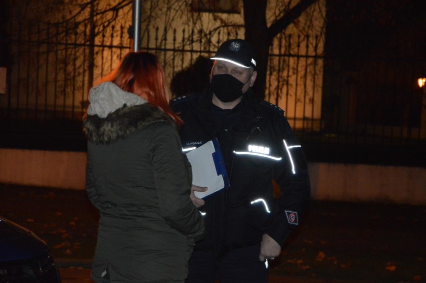 Strajk kobiet w Łowiczu. Policja spisała jego inauguratorkę [ZDJĘCIA]