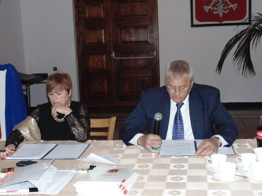 Pierwsza sesja Rady Miejskiej w Porębie 2014-2018