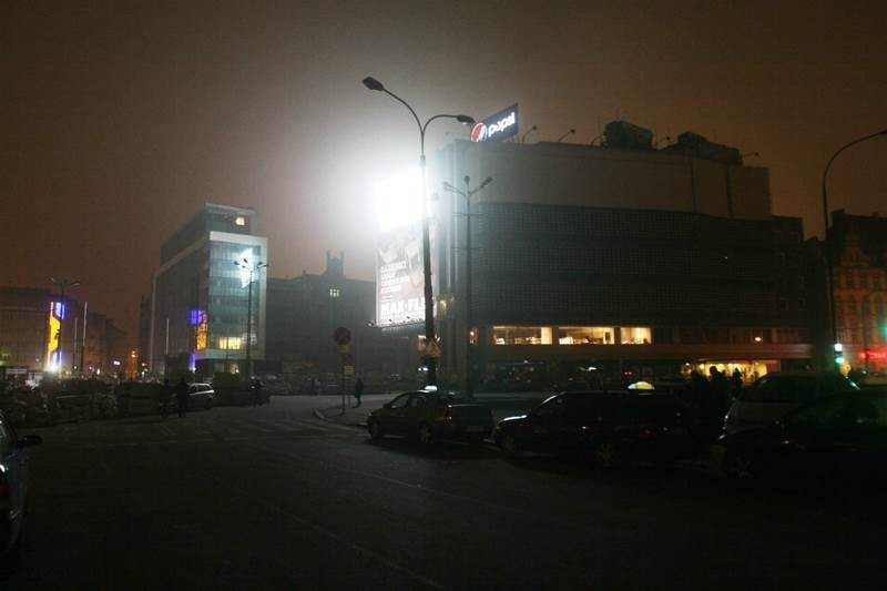 Ciemności w centrum Katowic; sbota 16.11.2013