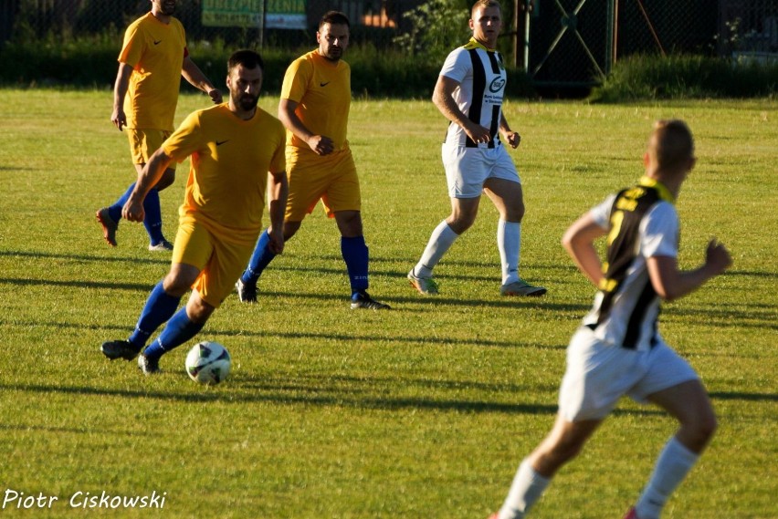 Kaszuby Połchowo - GKS Sierakowice 4:0 (2:0). Piłkarski...