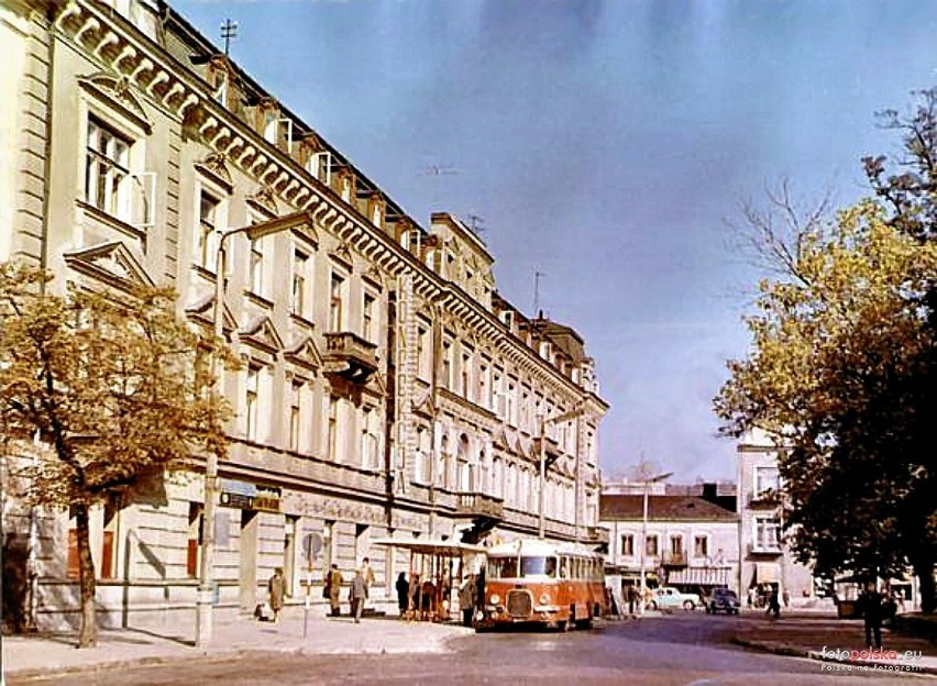 Lata 1965-1975, Radom, Plac Konstytucji 3 Maja 3. Pałac...