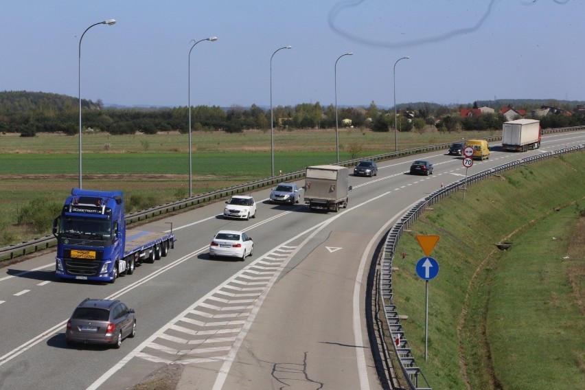 Droga ekspresowa S1 zaczyna się na węźle Pyrzowice, gdzie...