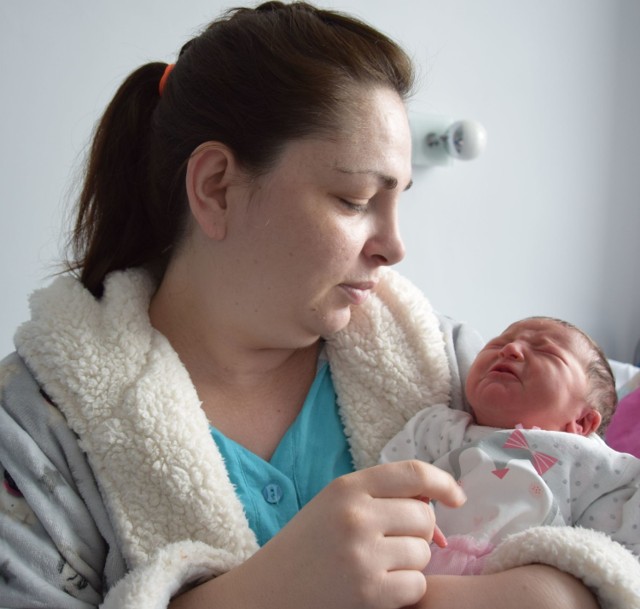 Maja Felkner z mamą Aleksandrą z Tupedeł, ur., 25.02.2018,
godz. 9:45,
53 cm,
3350 g,
Szpital Pucki