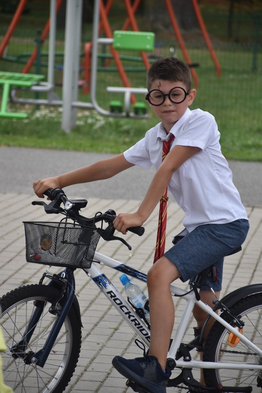 Rodzinny rajd rowerowy stanowił finał „Akcji lato”. W...