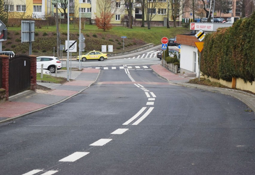 Skończył się remont ulicy Filtrowej. Na drodze wznowiono pełny ruch samochodowy