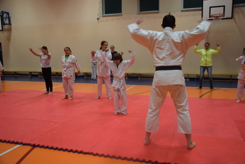 Mikołajkowy trening aikido w Śląskiej Akademii Aikido w...