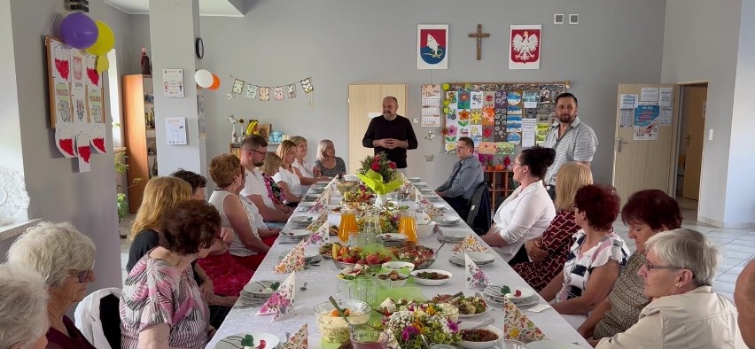 Był tort, życzenia i wspaniała atmosfera - czwarte urodziny Domu Seniora w Jeglii