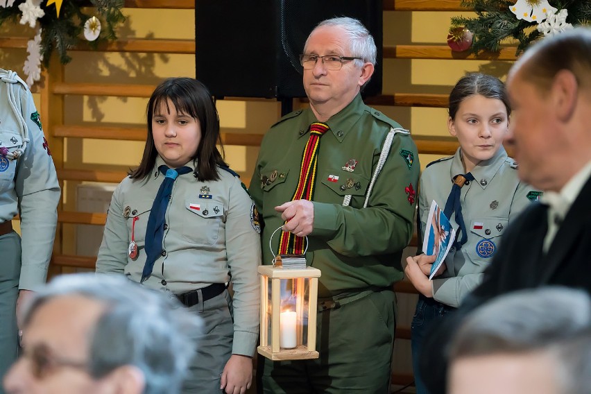 Nowy Sącz. Wigilia dla samotnych i potrzebujących [WIDEO, ZDJĘCIA]