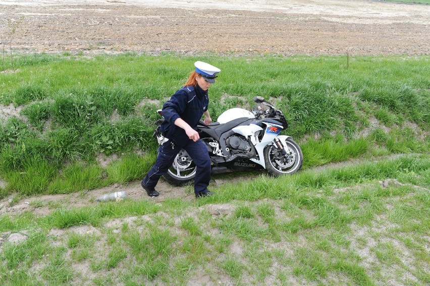 Wypadek motocyklisty pod Lesznem