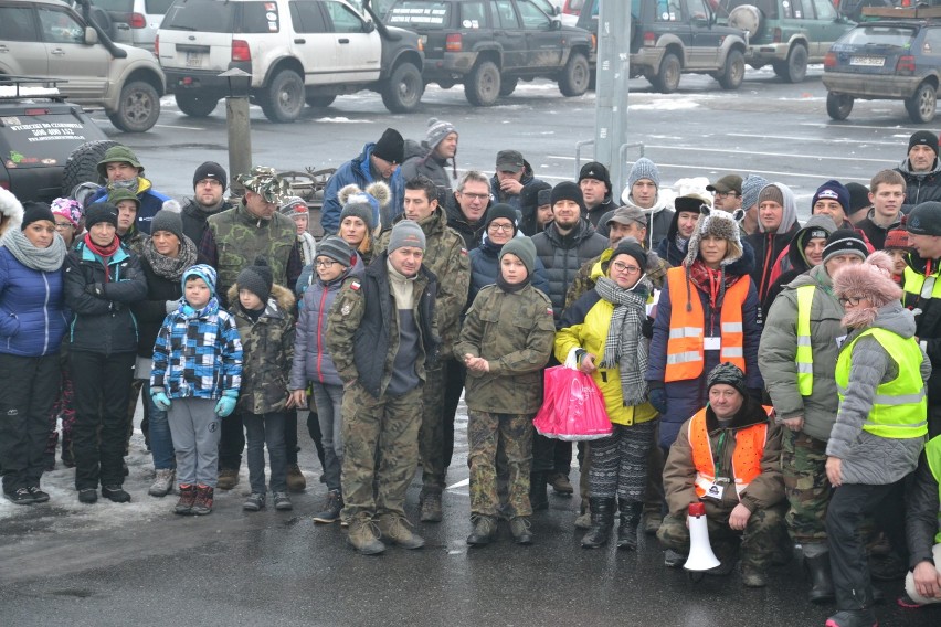 Raciborska Włóczęga z SRC4x4 rozpoczęta! Na trasie blisko 160 załóg - ZDJĘCIA