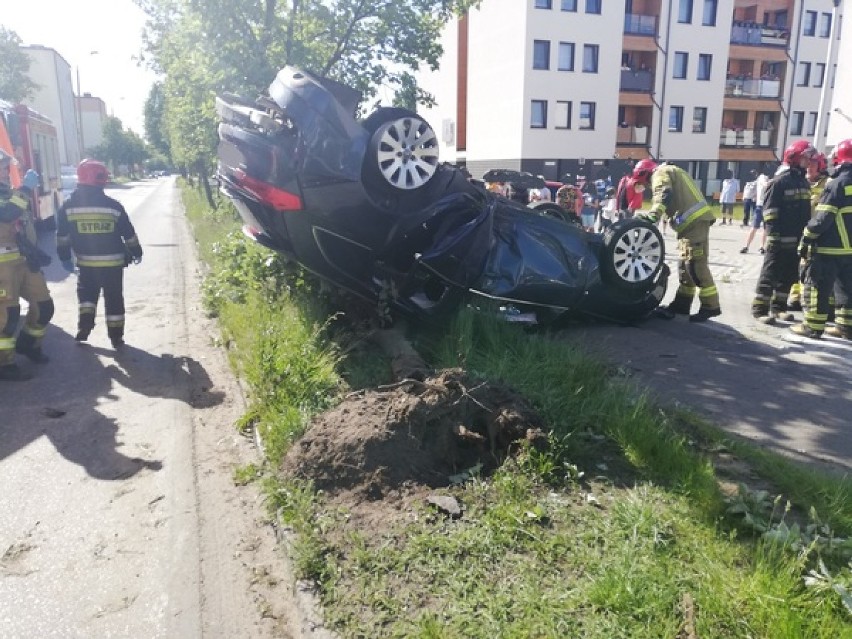 Powiat Gniezno: wypadkowy weekend na drogach [FOTO]