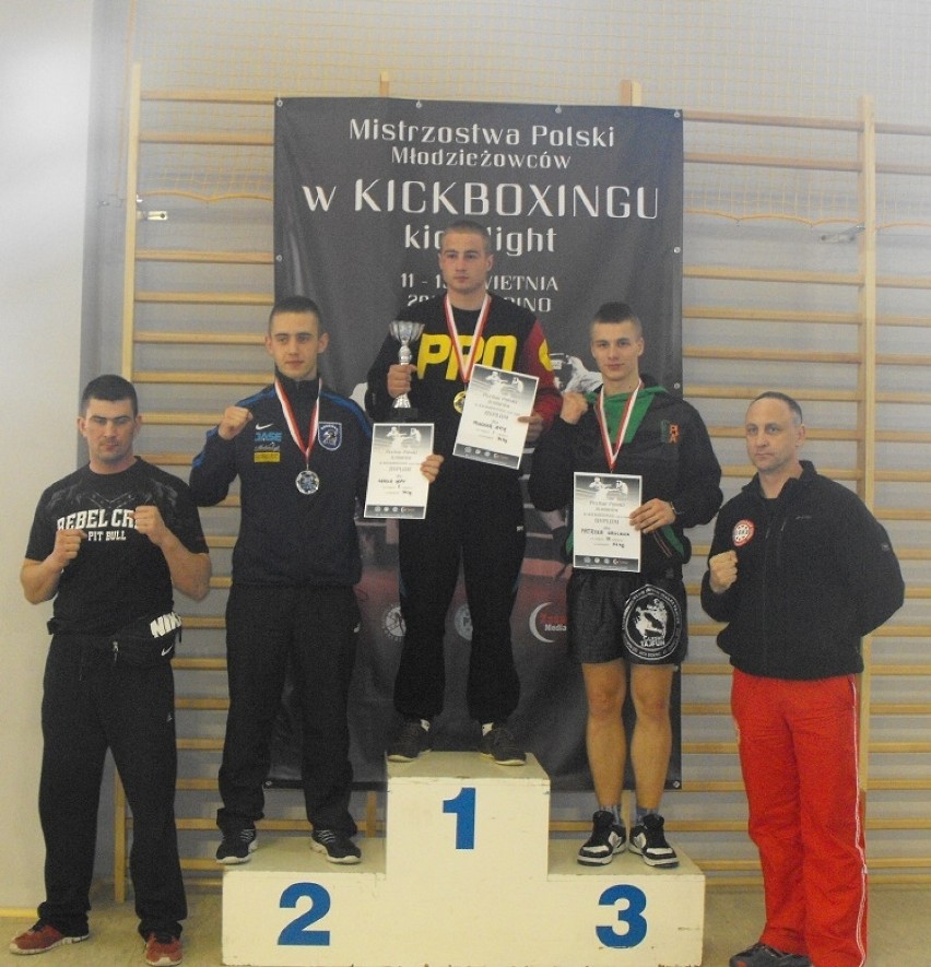 Kiełpino - MP Młodzieżowców i PP Juniorów w Kick Boxingu w...