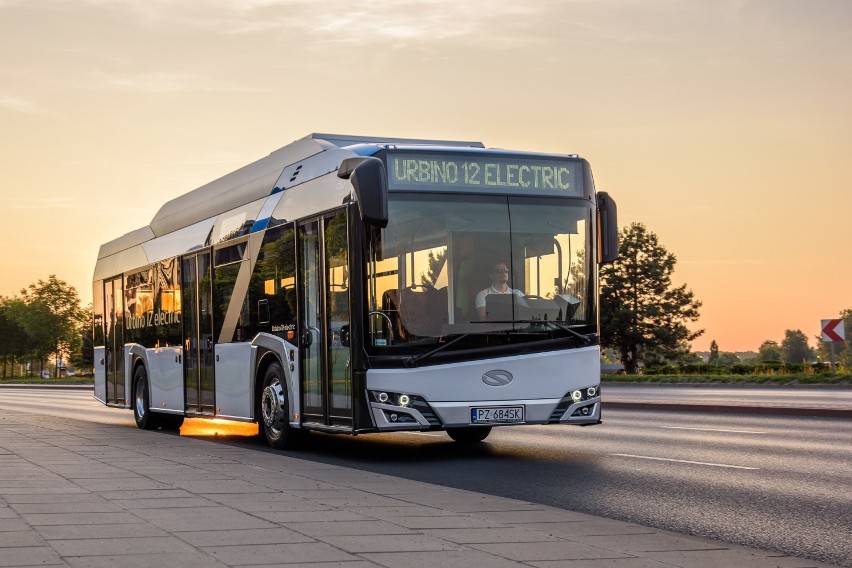 Umowa na elektryczne autobusy dla Szczecina podpisana. Przyjadą do nas z Solarisa