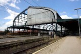 Wstrzymano remont stacji kolejowej w Legnicy. Robotnicy zniknęli po czterech latach prac