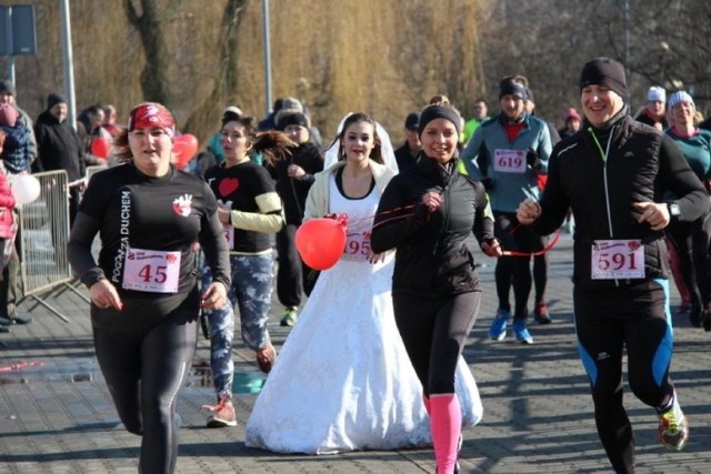 Bieg Walentynkowy w Dąbrowie Górniczej to najstarsza tego typu impreza w regionie