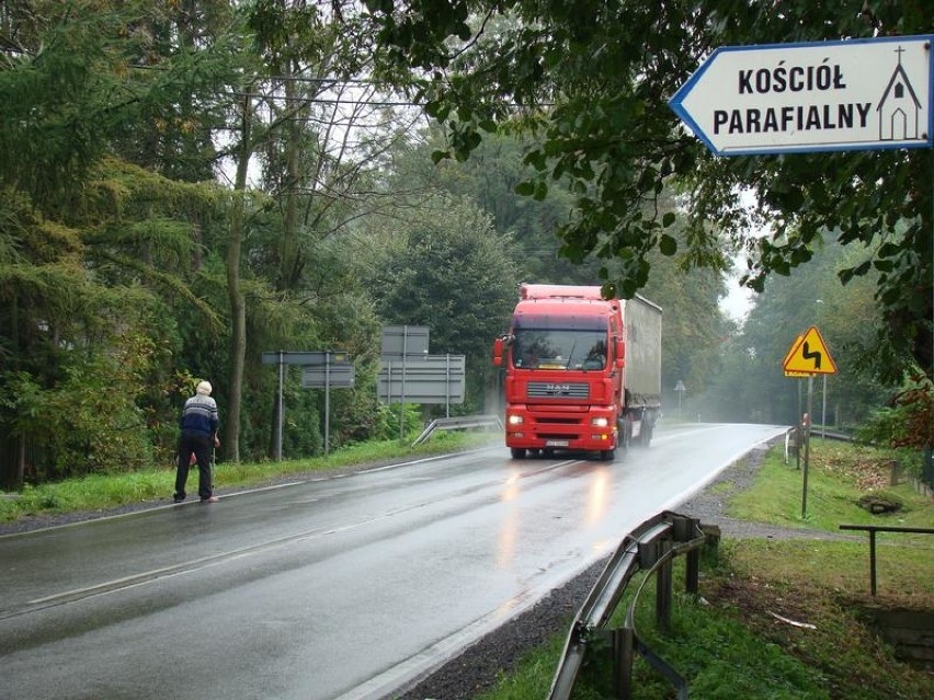 Gmina Oświęcim. Protest mieszkańców na drodze wojewódzkiej 948