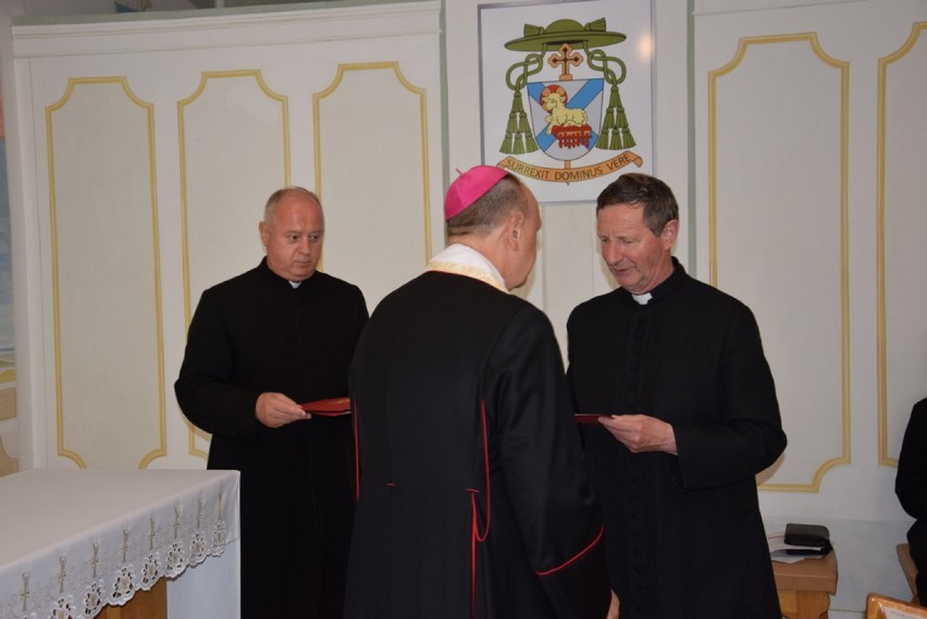 Biskup drohiczyński Tadeusz Pikus  ogłosił zmiany m.in. w bielskich i hajnowskich parafiach. Przeniósł ponad 20 księży  