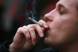 Jesteście ciekawi, ile czasu marnuje palący pracownik na przerwy na papierosa? Możecie być zaskoczeni