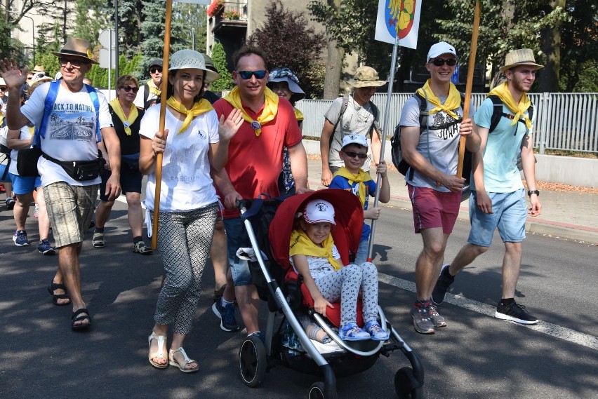 Na pierwszym planie Agnieszka, Wojciech, Julia i Henryk...