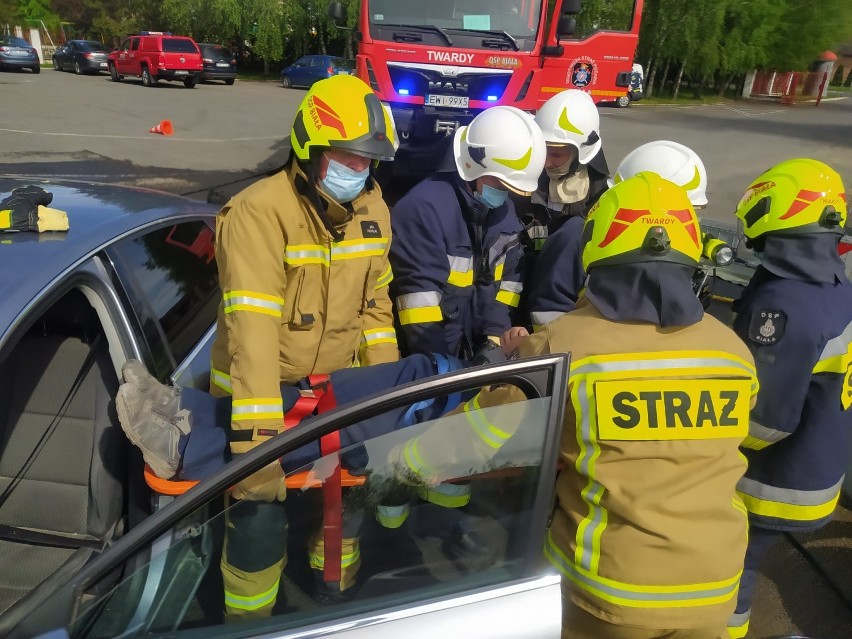 Inspekcja gotowości operacyjnej OSP Biała. Był wypadek i pożar silnika, sprawdzono także sprzęt