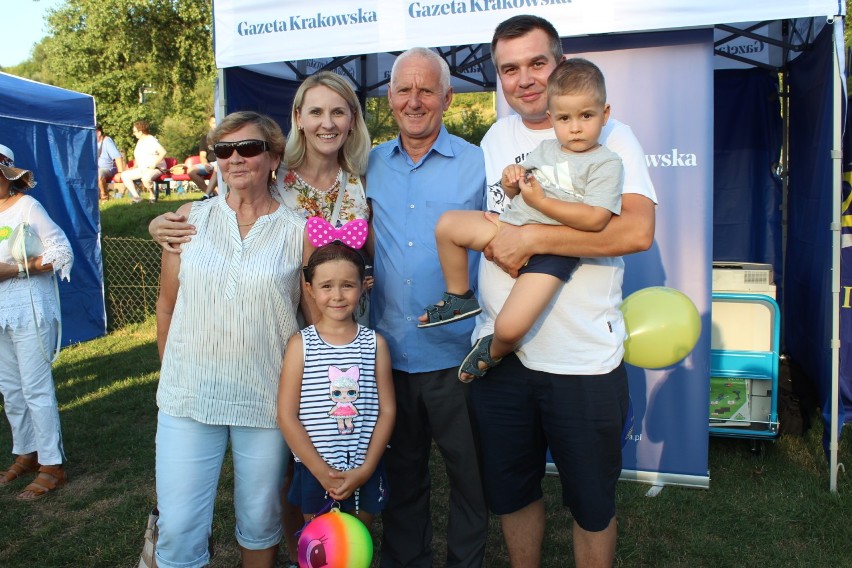 Zbylitowska Góra. Byliśmy na Dożynkach z naszą redakcją terenową. Zobaczcie, kto nas odwiedził [BARDZO DUŻO ZDJĘĆ]